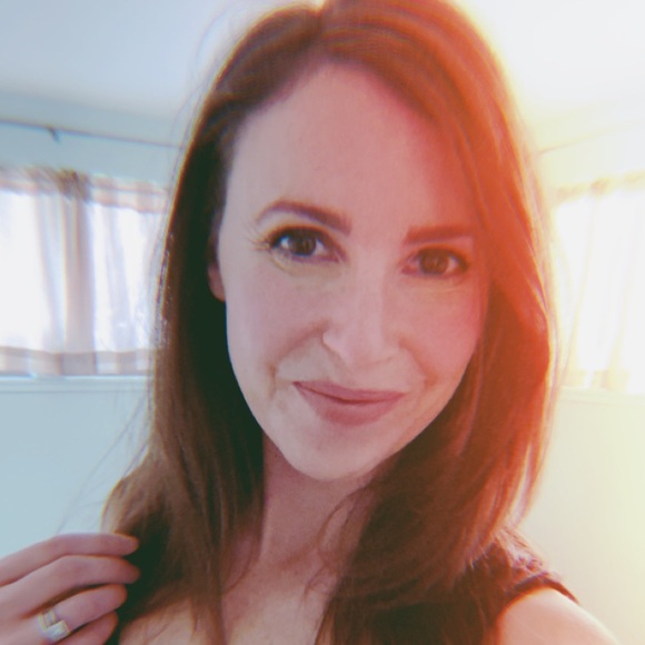 Meet your Posher - Picture 2 of 2